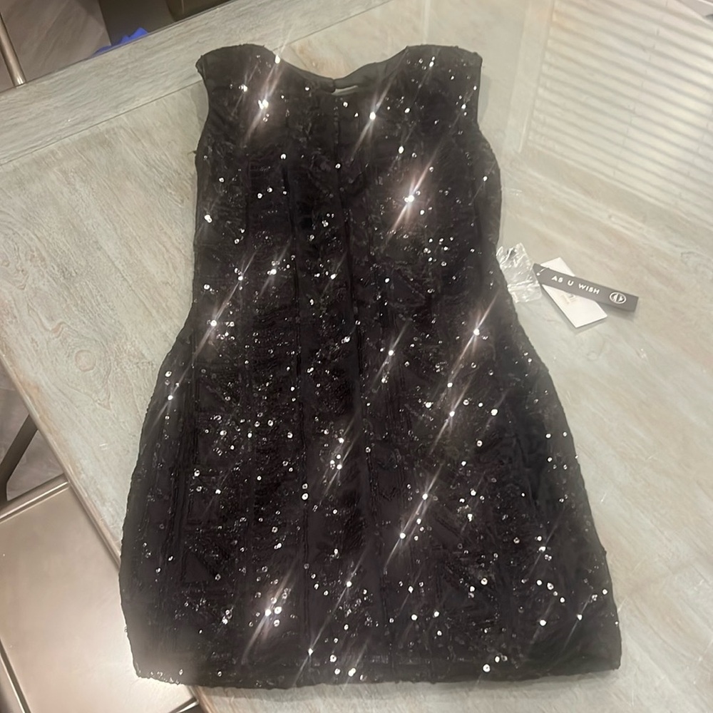 Sweet 16, wedding S black sequin cocktail dresss, Brand new w tags.